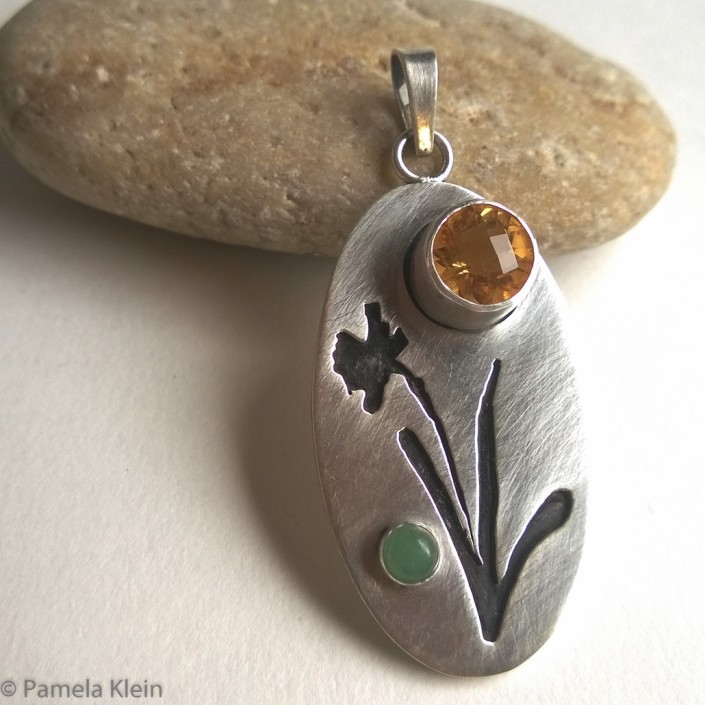 Daffodil Overlay Pendant with Citrine